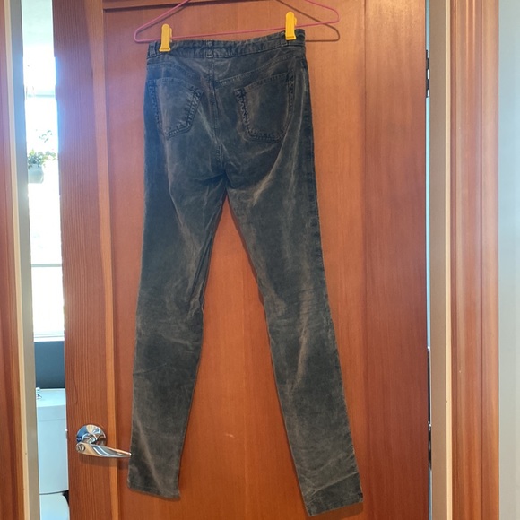 J brand super skinny velvet pants - Picture 2 of 2